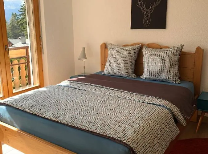 Lägenhet Number 8 *